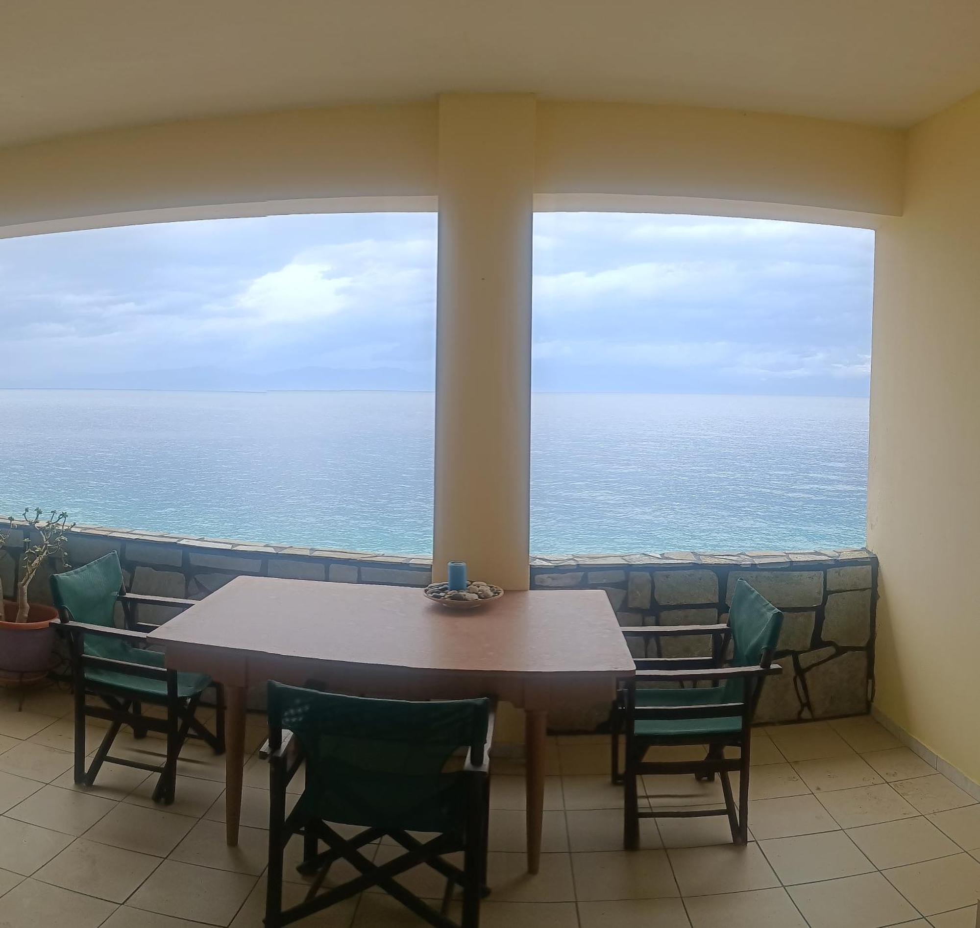 House Next To The Sea Side Apartment Derveni Exterior photo