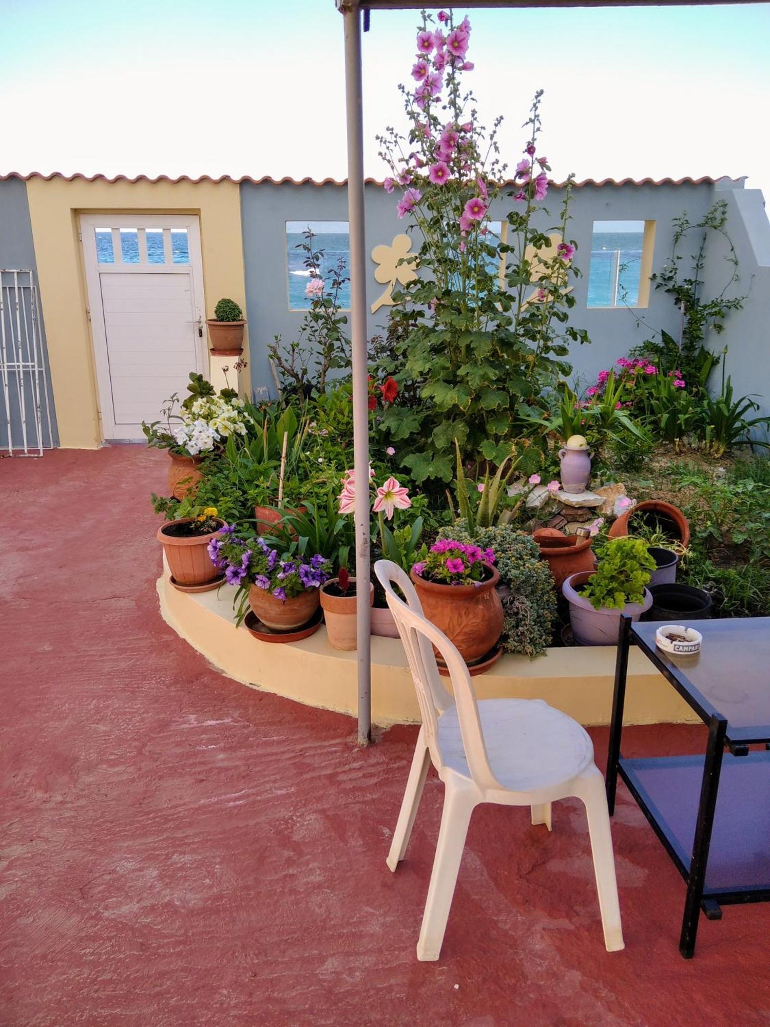 House Next To The Sea Side Apartment Derveni Exterior photo